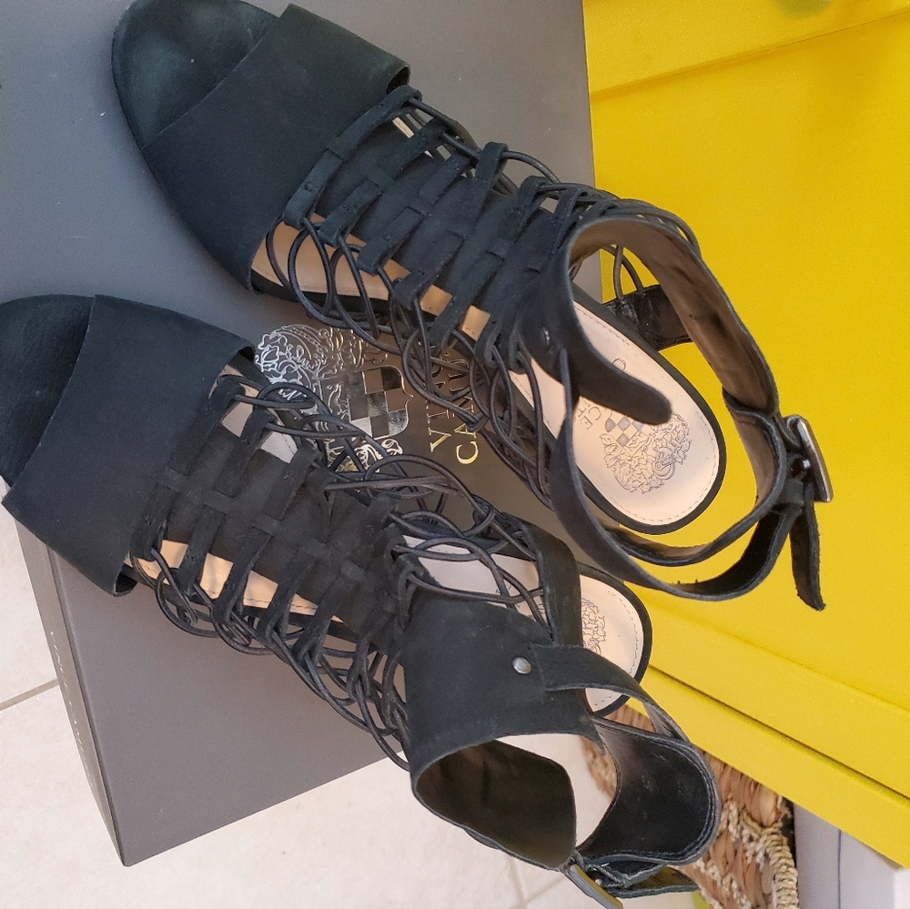 Pre Loved Vince Camuto Black